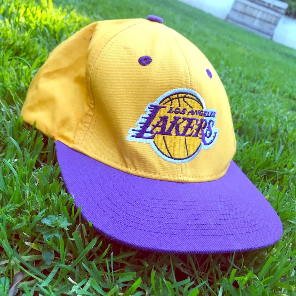 ADIDAS - Lakers SnapBack